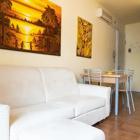 La Casa Al Mare Di Beba Lägenhet *